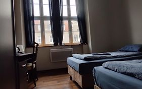 SWEET HOME HOSTEL Pokoje Gościnne Guest Rooms Privatzimmer OLD TOWN